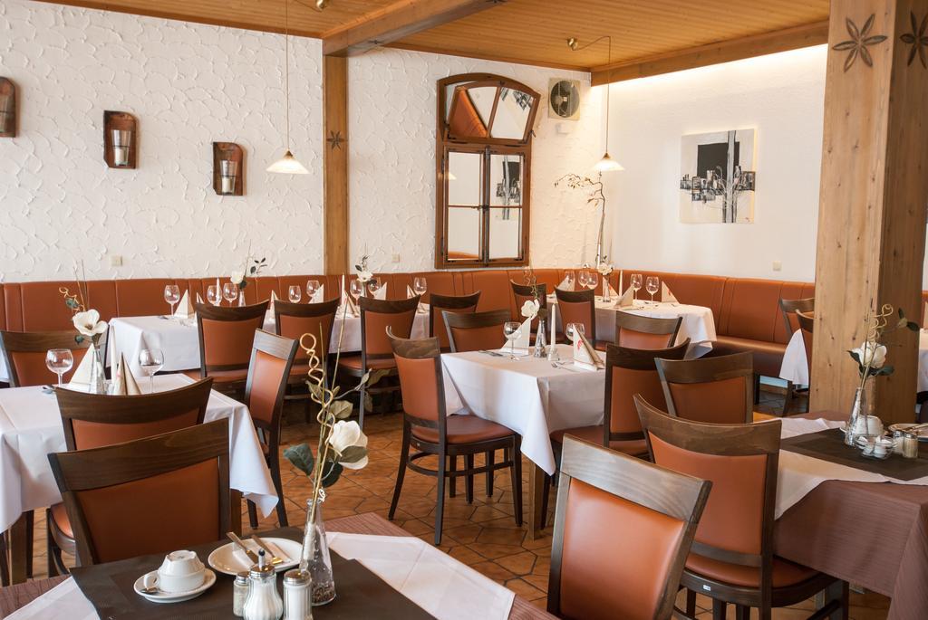 Gasthaus Hotel Pfeifferling Wolfhagen Exterior foto